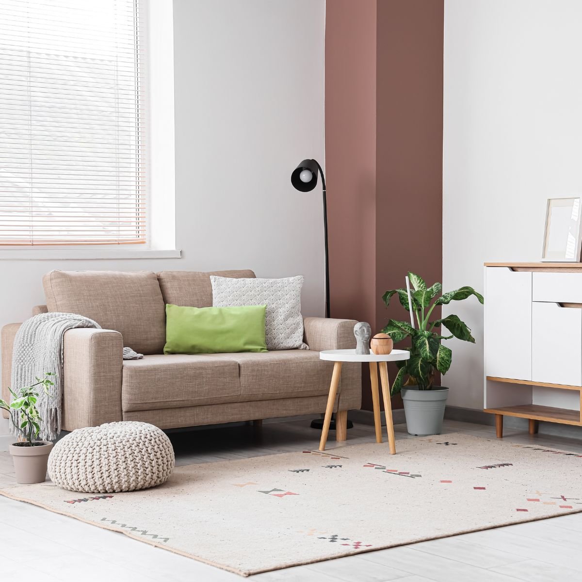 Furniture and Home - Antons Selling Corner